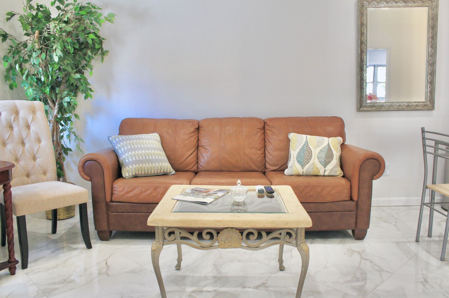 Interior view 6